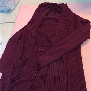 Maroon sweater
